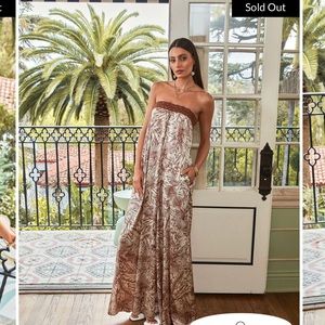 NWOT!!! So cute Vici jumpsuit and sold out online ✨✨